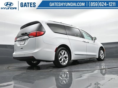 2017 Chrysler Pacifica Touring L Plus