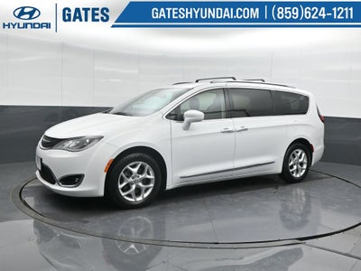 2017 Chrysler Pacifica Touring L Plus