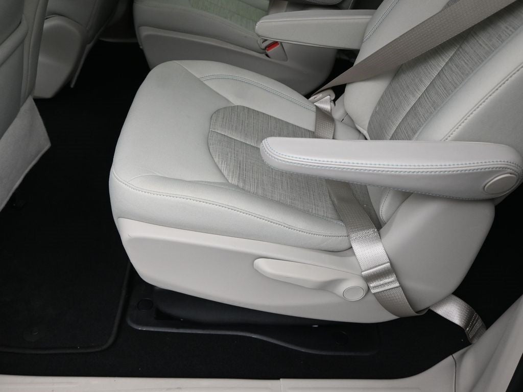 2017 Chrysler Pacifica Hybrid Touring Plus