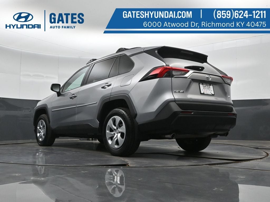 2021 Toyota RAV4 LE