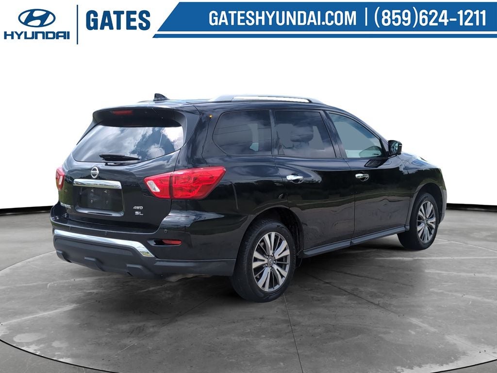 2020 Nissan Pathfinder SL
