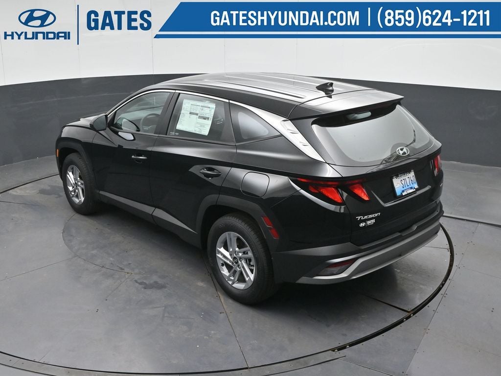 2025 Hyundai Tucson SE