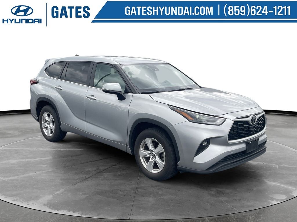 2025 Toyota Highlander LE