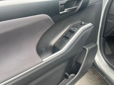 2025 Toyota Highlander LE