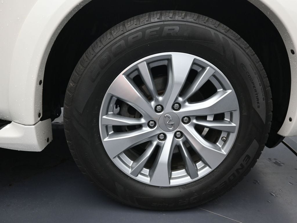 2016 INFINITI QX80 Base