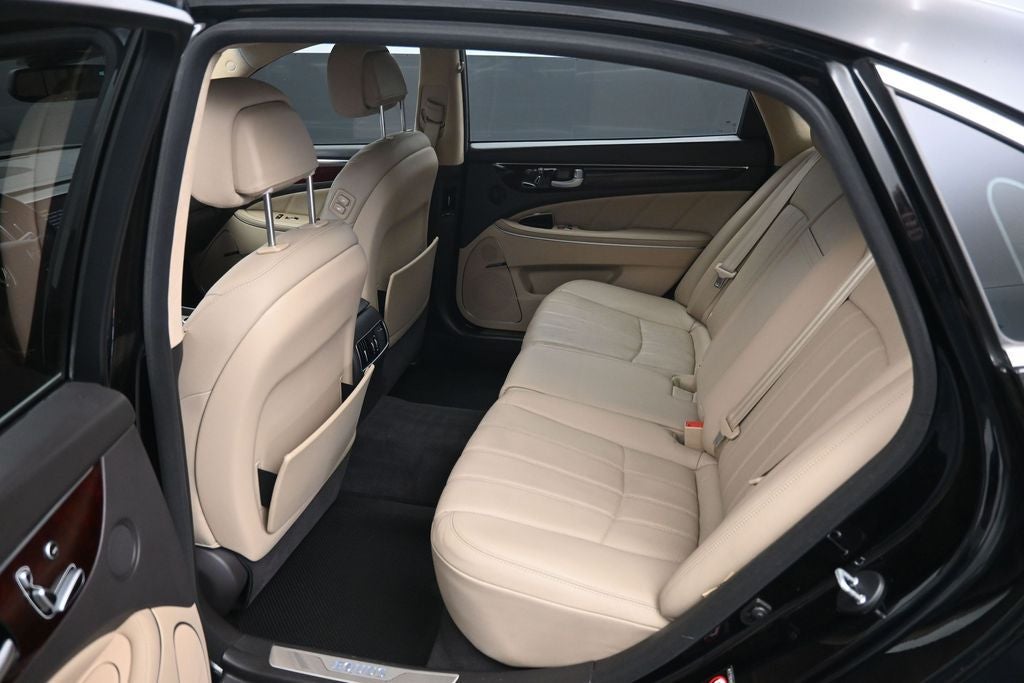 2012 Hyundai Equus Signature