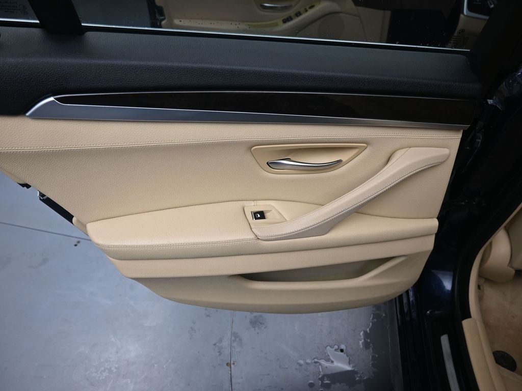 2013 BMW 5 Series 528i xDrive