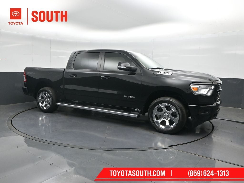 2021 RAM 1500 Big Horn/Lone Star 4x4 Crew Cab 5'7's photo