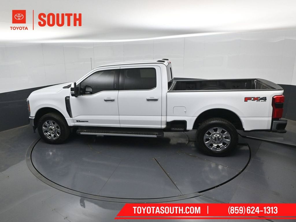 2023 Ford F-250SD Lariat
