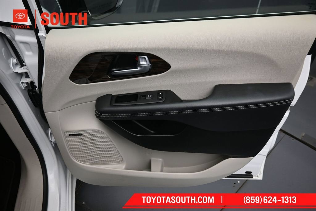 2024 Chrysler Pacifica Limited