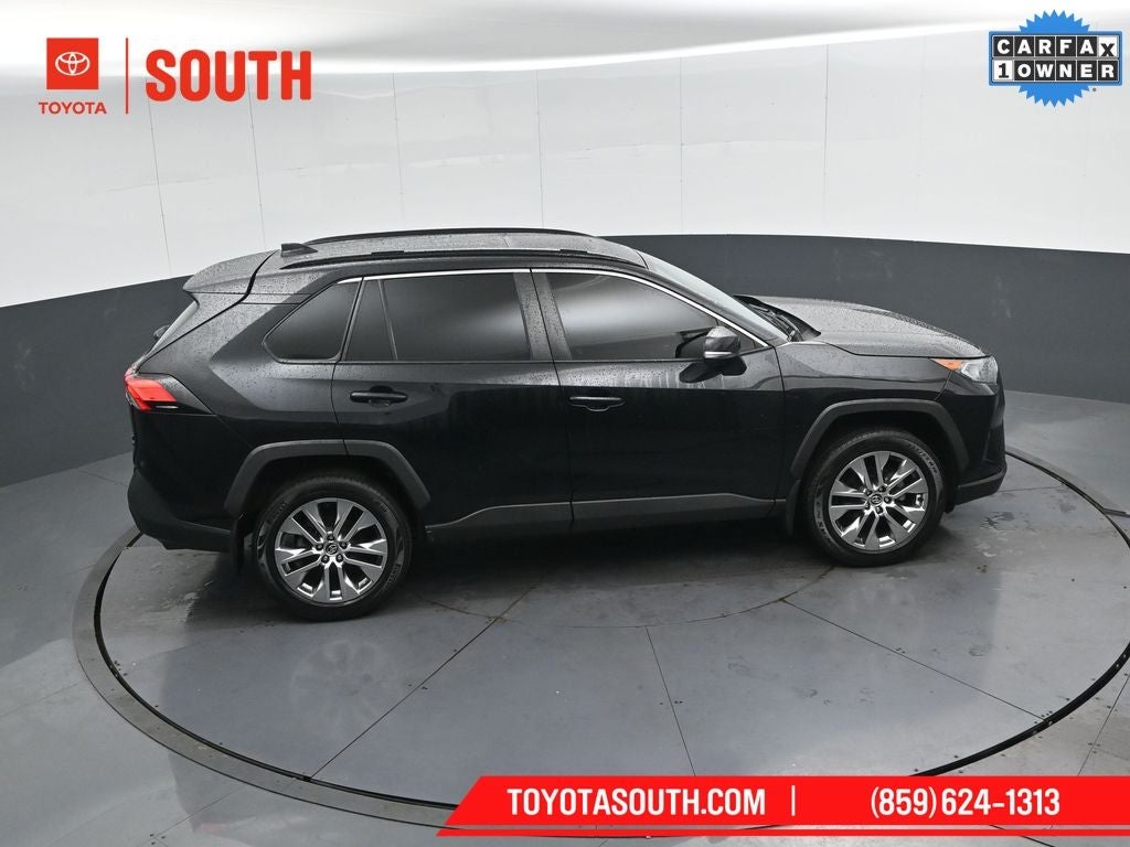 2020 Toyota RAV4 XLE Premium