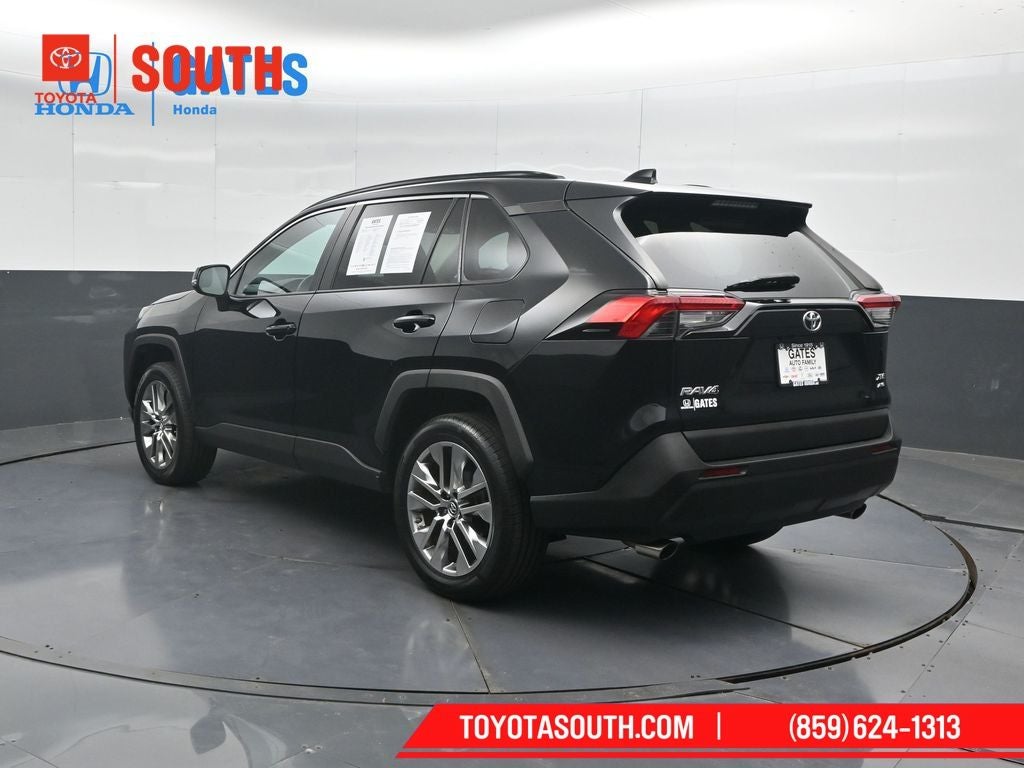 2019 Toyota RAV4 XLE Premium