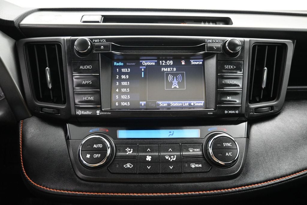 2018 Toyota RAV4 SE