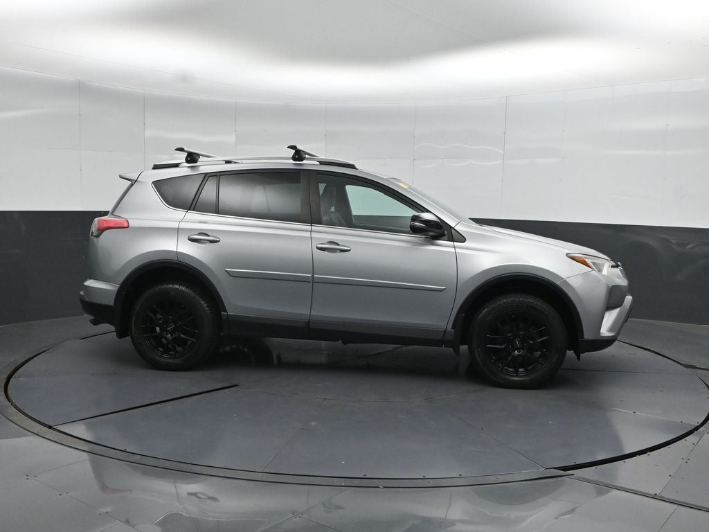 2018 Toyota RAV4 SE