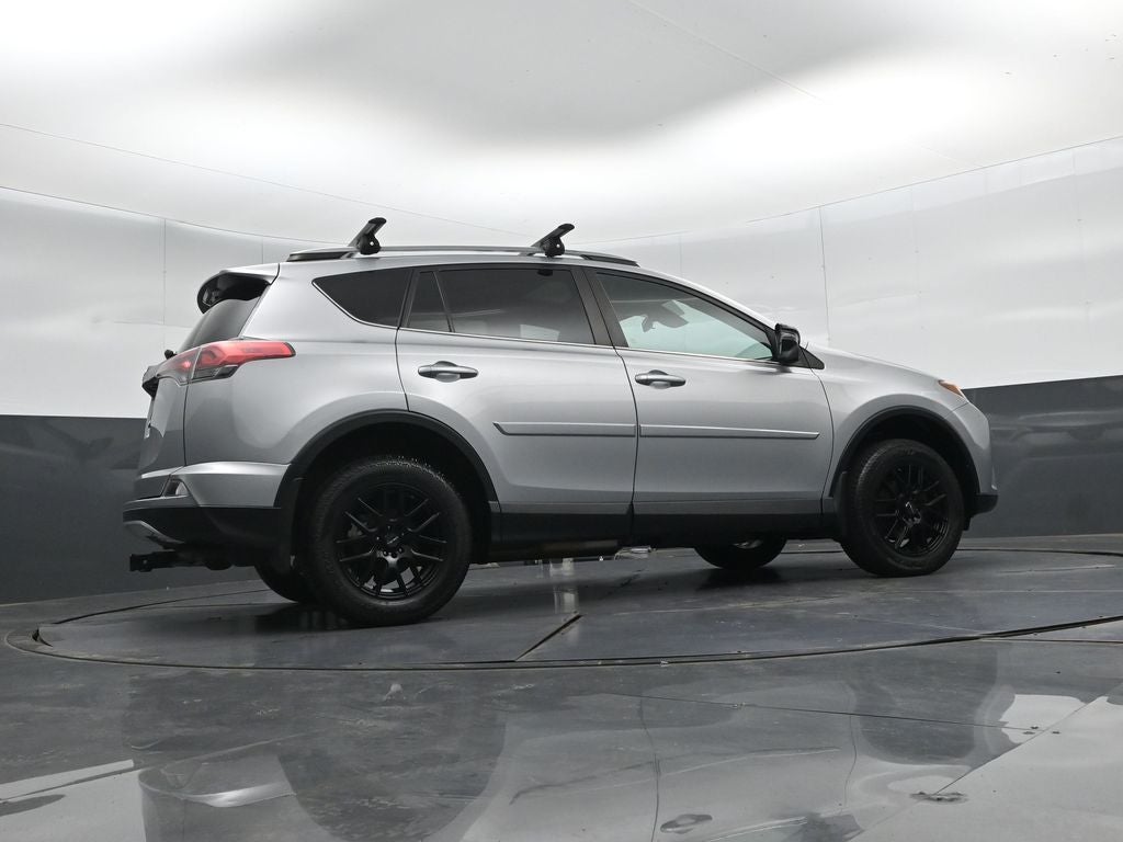 2018 Toyota RAV4 SE