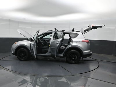 2018 Toyota RAV4 SE