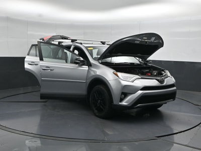 2018 Toyota RAV4 SE