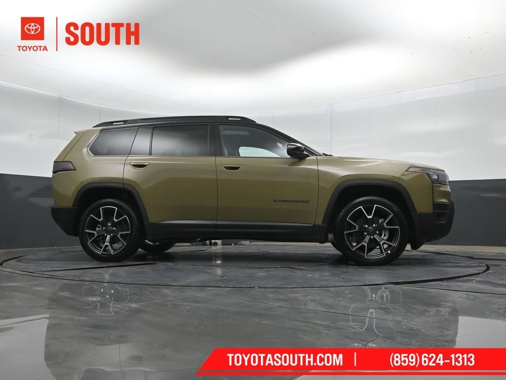 2026 Jeep Cherokee Overland