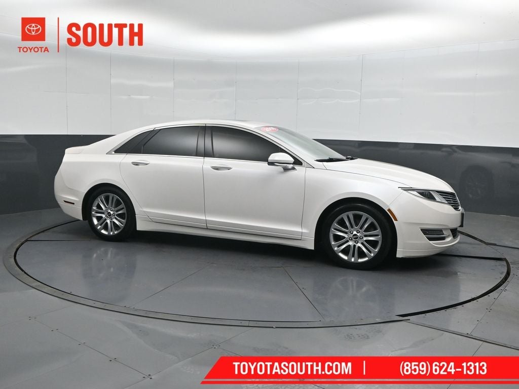 2016 Lincoln MKZ Base