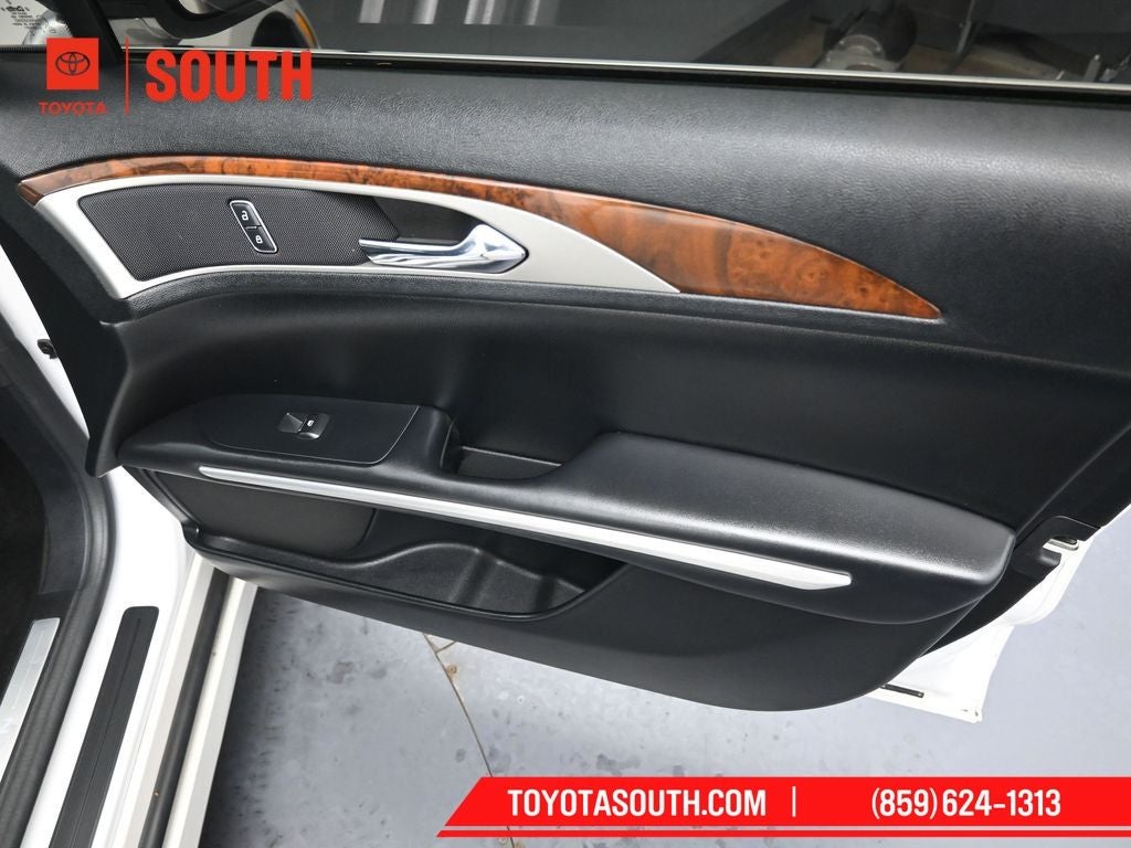 2016 Lincoln MKZ Base