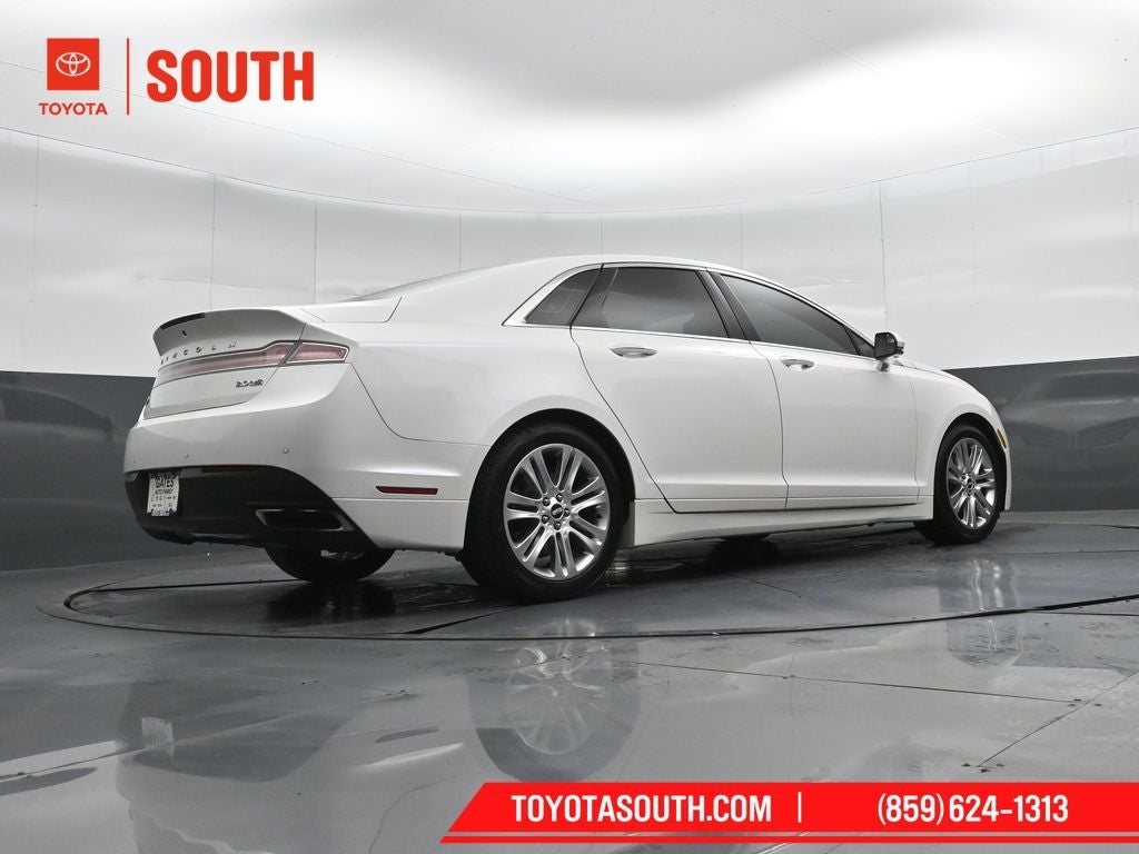 2016 Lincoln MKZ Base