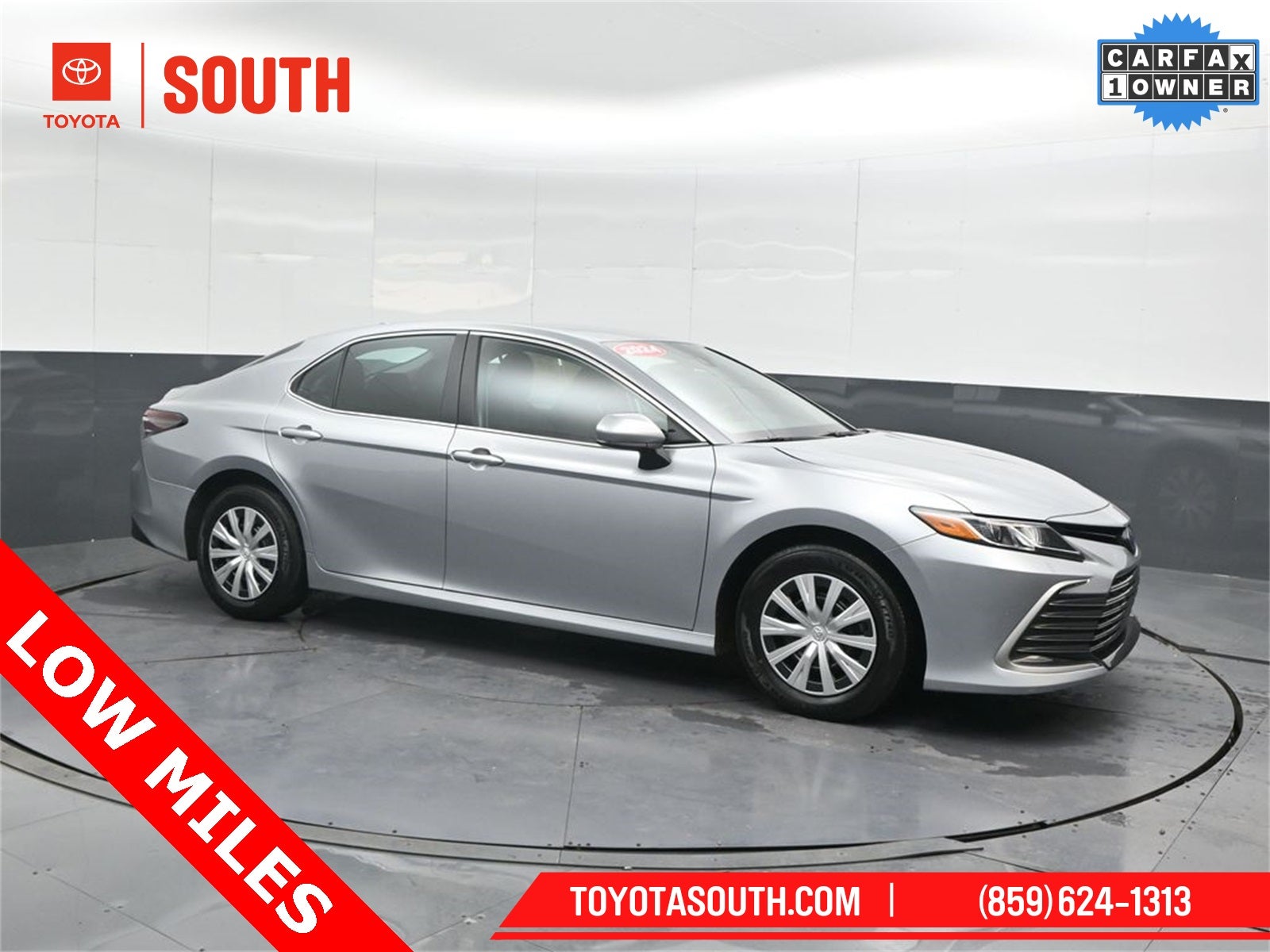 2024 Toyota Camry Hybrid LE