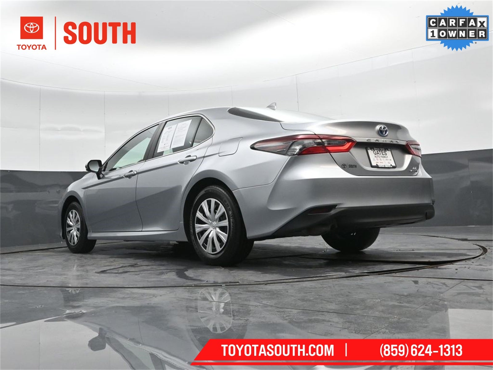 2024 Toyota Camry Hybrid LE