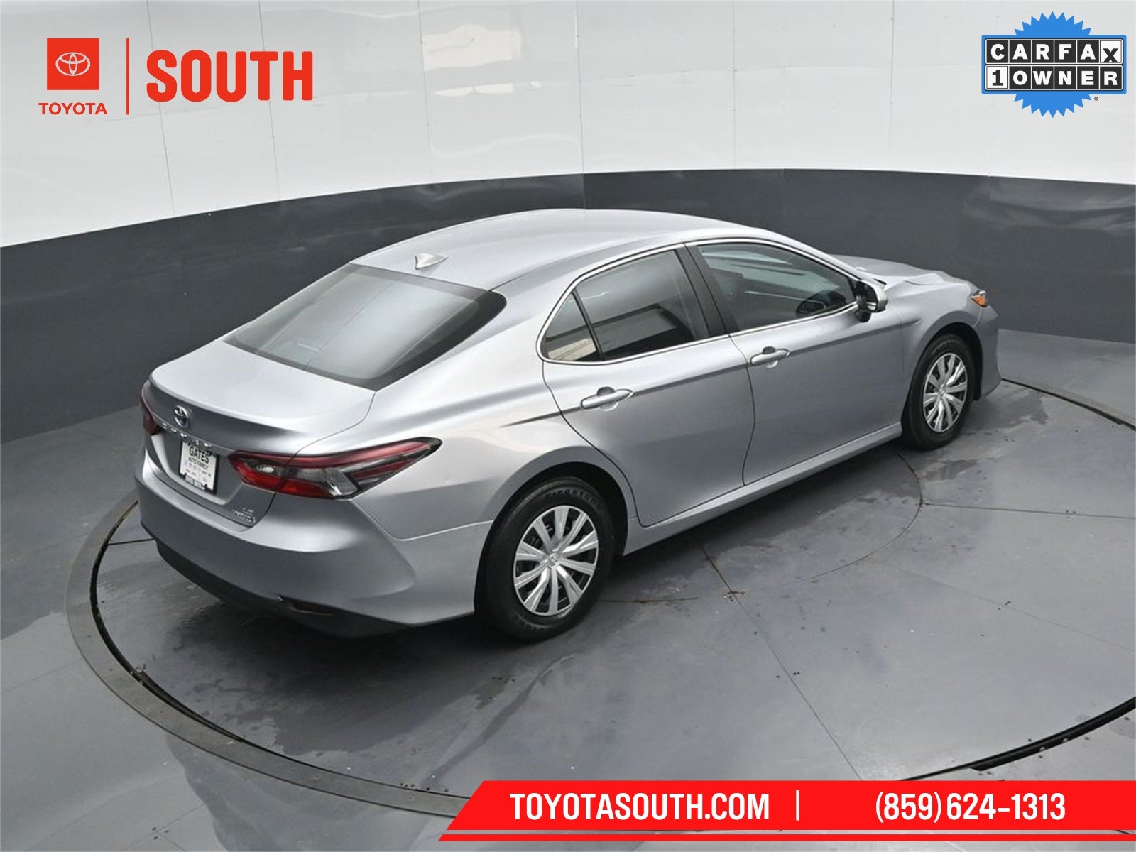 2024 Toyota Camry Hybrid LE