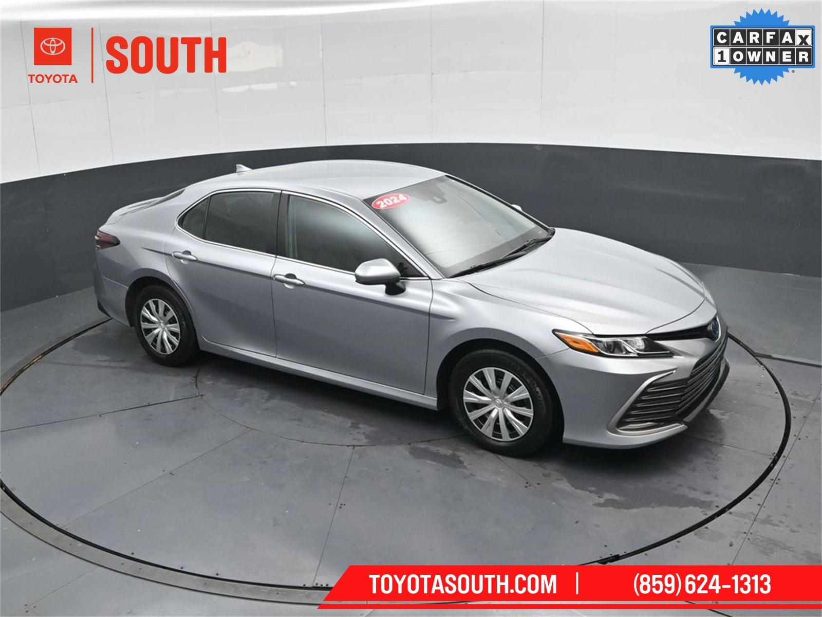 2024 Toyota Camry Hybrid LE