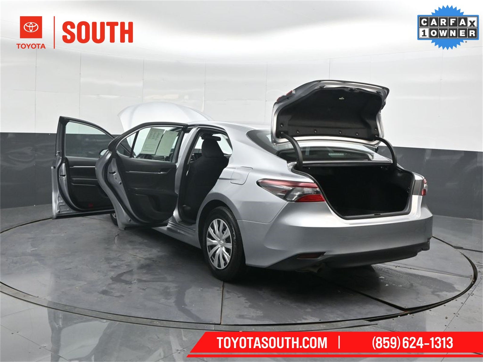 2024 Toyota Camry Hybrid LE