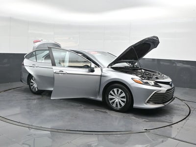 2024 Toyota Camry Hybrid LE