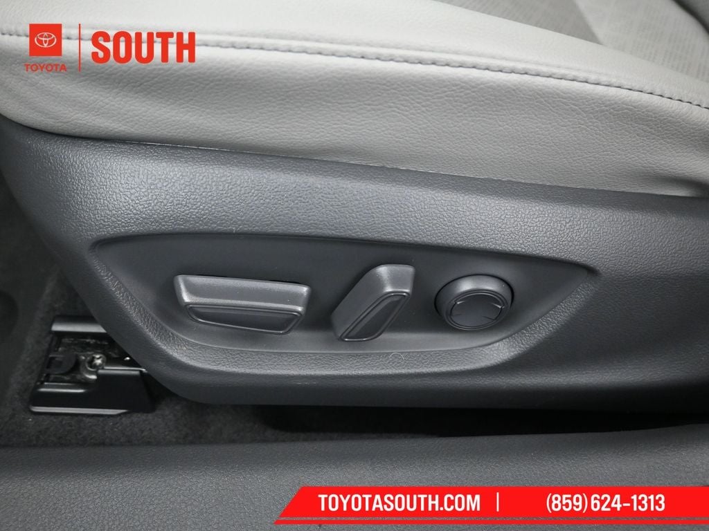 2021 Toyota Camry Hybrid XSE