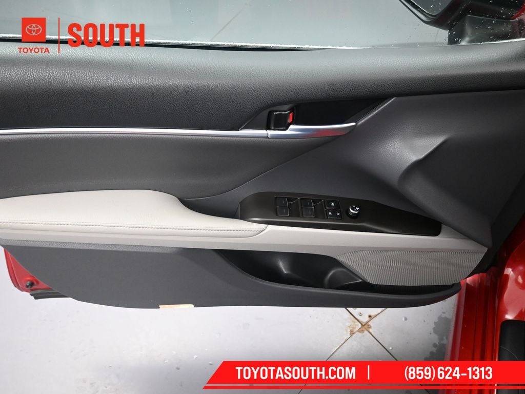 2021 Toyota Camry Hybrid XSE