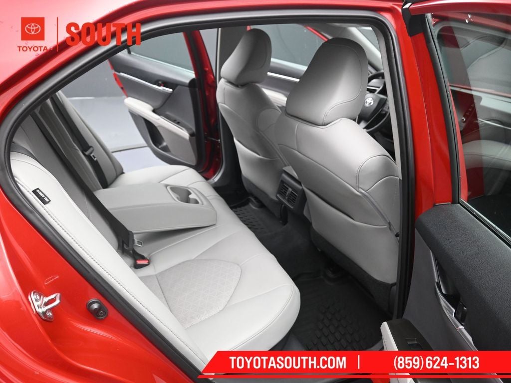 2021 Toyota Camry Hybrid XSE