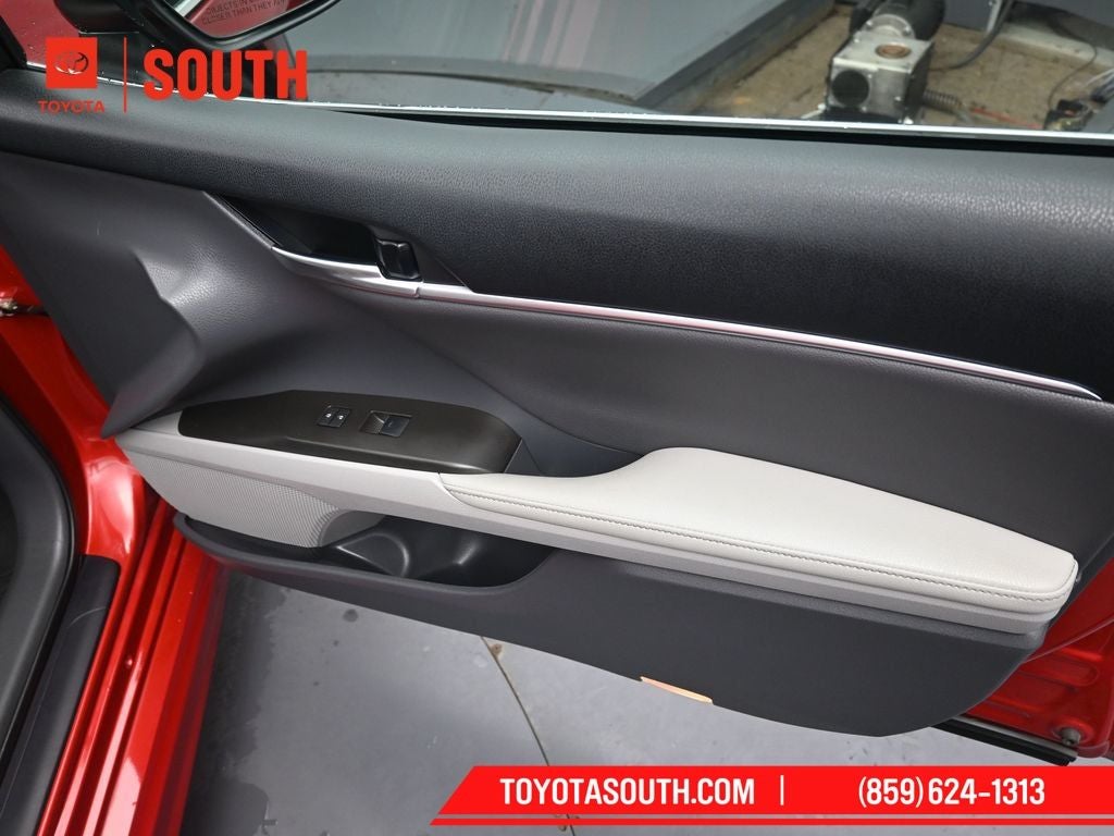 2021 Toyota Camry Hybrid XSE