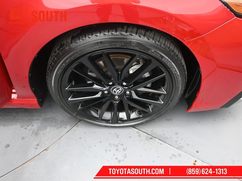 2021 Toyota Camry Hybrid XSE