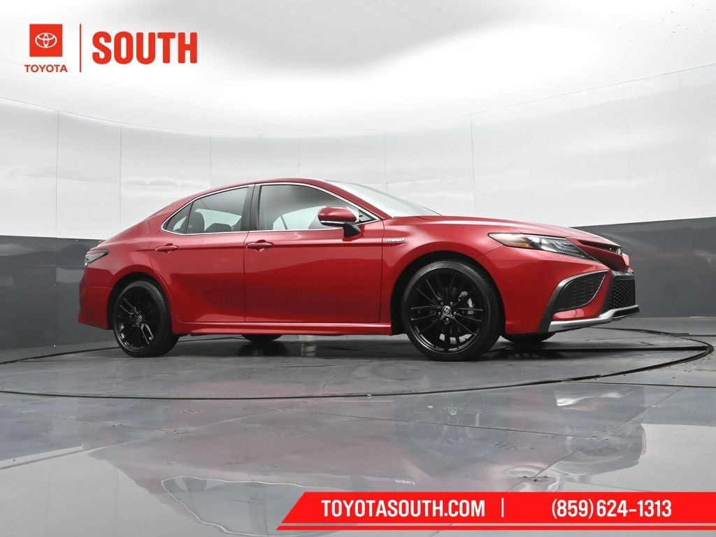 2021 Toyota Camry Hybrid XSE