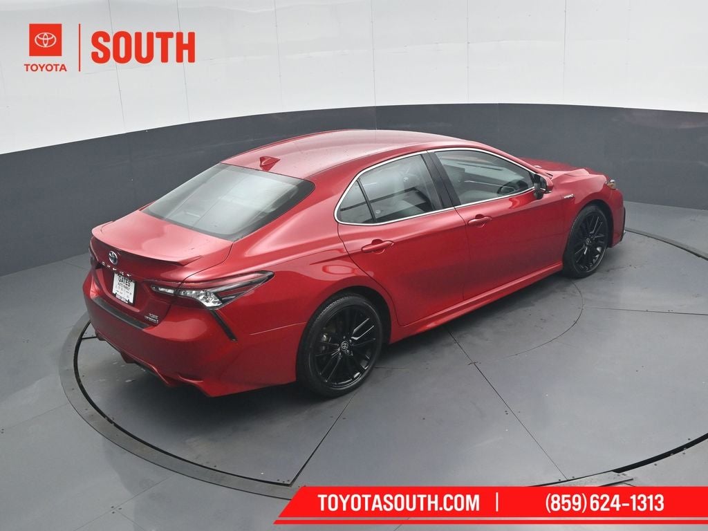 2021 Toyota Camry Hybrid XSE