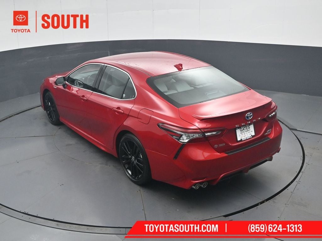 2021 Toyota Camry Hybrid XSE