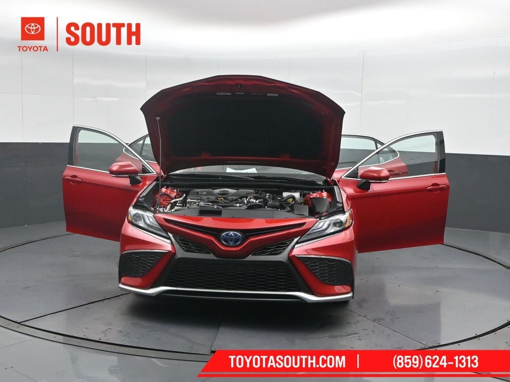 2021 Toyota Camry Hybrid XSE