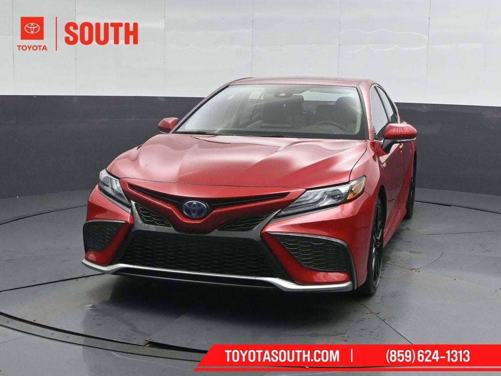 2021 Toyota Camry Hybrid XSE
