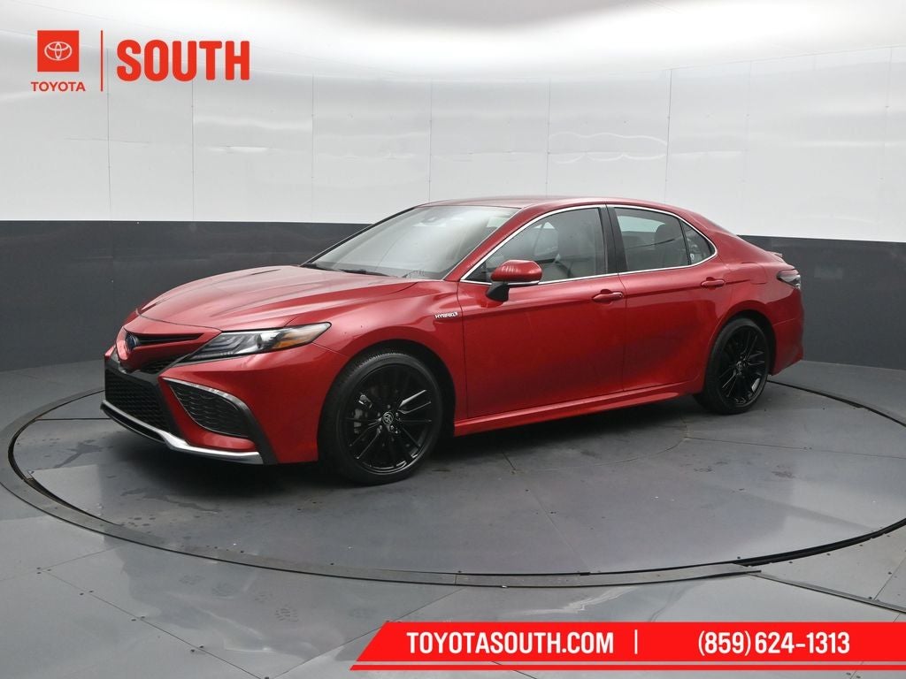 2021 Toyota Camry Hybrid XSE