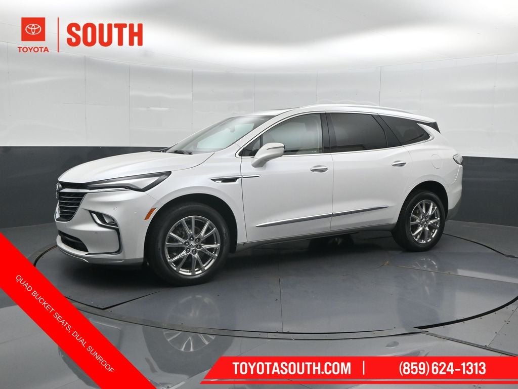 2023 Buick Enclave Essence
