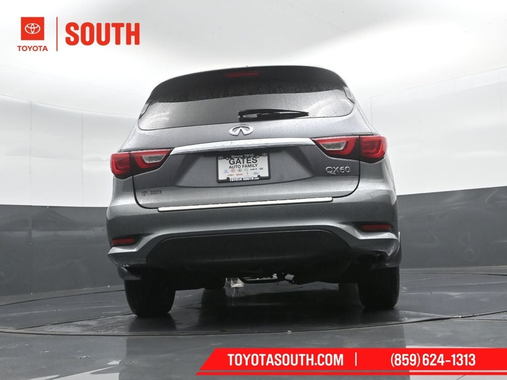 2017 INFINITI QX60 Base