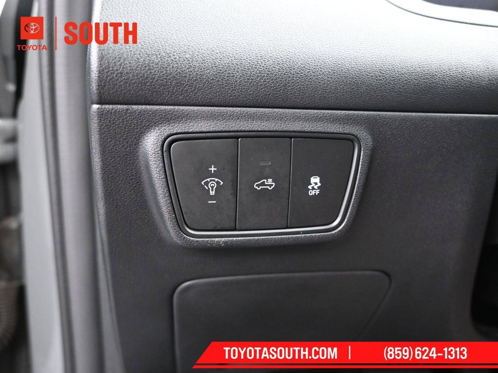 2023 Hyundai Santa Cruz SEL Premium