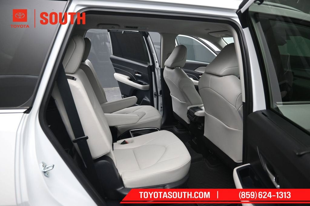 2025 Toyota Grand Highlander Hybrid XLE