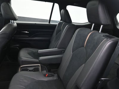 2024 Toyota Grand Highlander Hybrid MAX Platinum