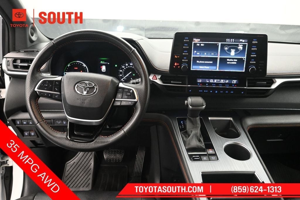2023 Toyota Sienna XSE 7 Passenger