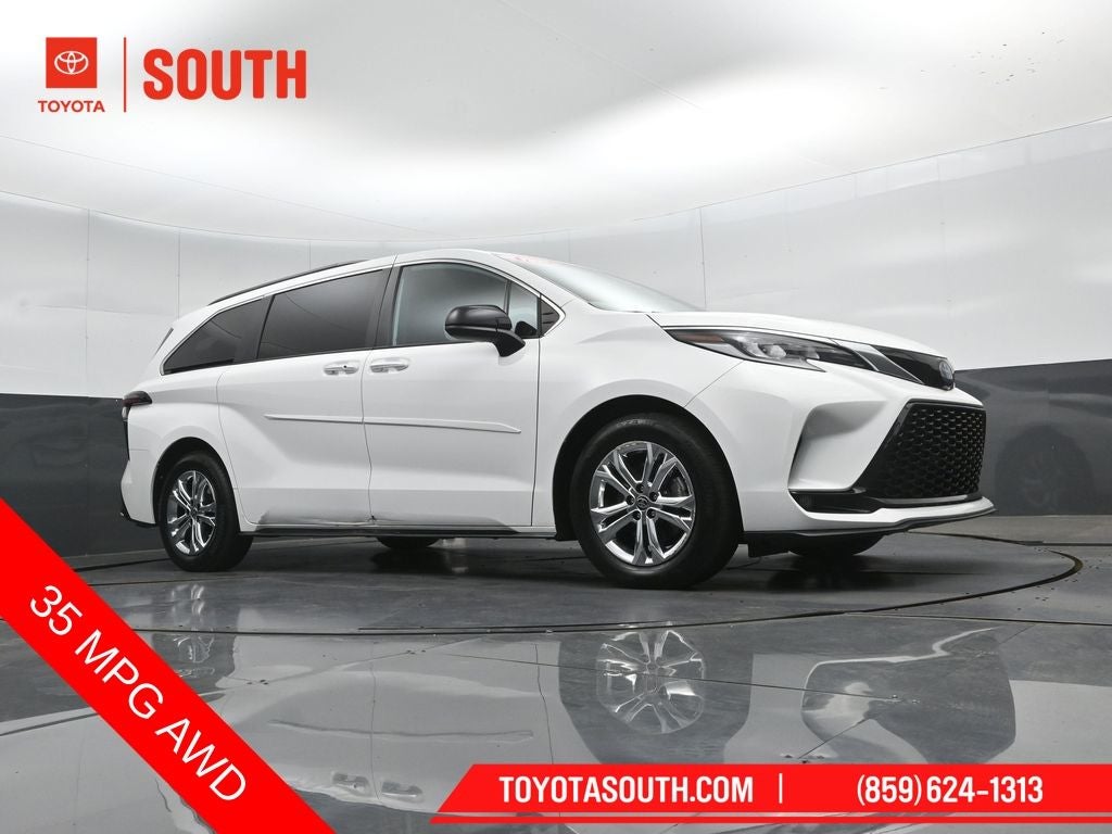 2023 Toyota Sienna XSE 7 Passenger
