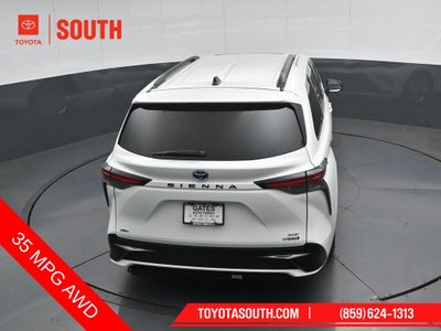 2023 Toyota Sienna XSE 7 Passenger